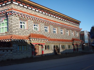 Tibetan roadhouse Nice Tibetan Roadhouse on freezing morning